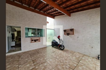Casa para alugar com 82m², 2 quartos e 2 vagasGaragem