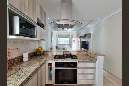 Casa para alugar com 82m², 2 quartos e 2 vagasCozinha