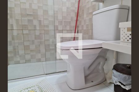 Casa para alugar com 82m², 2 quartos e 2 vagasBanheiro Social