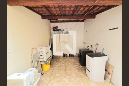Casa para alugar com 82m², 2 quartos e 2 vagasÁrea de Serviço