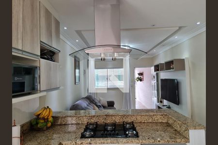 Casa para alugar com 82m², 2 quartos e 2 vagasCozinha
