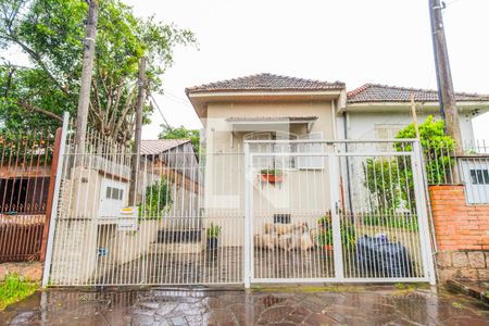 Casa à venda com 430m², 4 quartos e 1 vagaFachada
