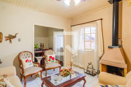 Sala de casa à venda com 4 quartos, 430m² em Nonoai, Porto Alegre