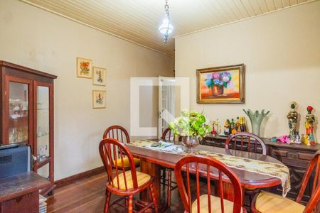 Sala de casa à venda com 4 quartos, 430m² em Nonoai, Porto Alegre