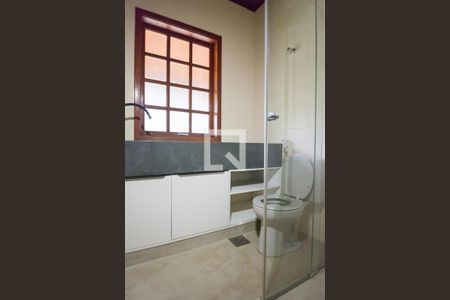 Casa de condomínio à venda com 2000m², 3 quartos e 5 vagasBanheiro Social