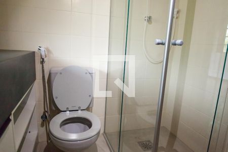 Casa de condomínio à venda com 2000m², 3 quartos e 5 vagasBanheiro Social
