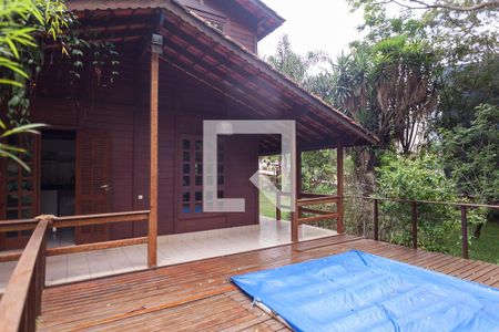 Casa de condomínio à venda com 2000m², 3 quartos e 5 vagasdeck / piscina