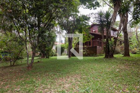 Casa de condomínio à venda com 2000m², 3 quartos e 5 vagasQuintal