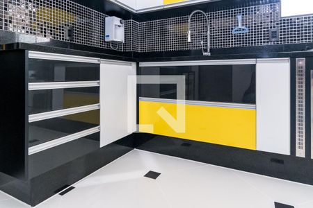 Apartamento à venda com 77m², 2 quartos e 2 vagasCozinha - Armários