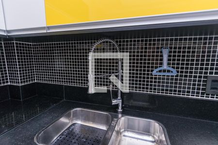 Apartamento à venda com 77m², 2 quartos e 2 vagasCozinha - Torneira