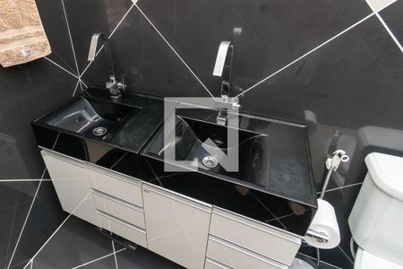 Apartamento à venda com 77m², 2 quartos e 2 vagasBanheiro