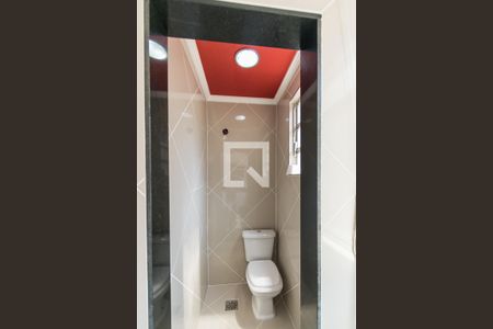 Apartamento à venda com 77m², 2 quartos e 2 vagasBanheiro de Serviço