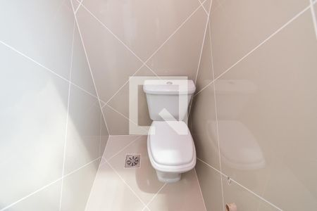 Apartamento à venda com 77m², 2 quartos e 2 vagasBanheiro de Serviço