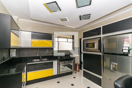 Apartamento à venda com 77m², 2 quartos e 2 vagasCozinha