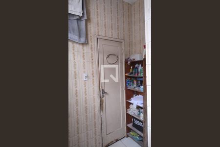 Apartamento à venda com 57m², 2 quartos e sem vaga Apartamento à venda com 57m², 2 quartos e sem vagaBanheiro