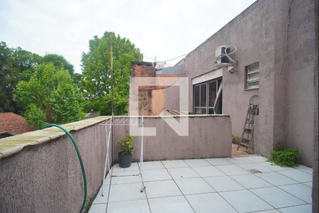 Casa à venda com 213m², 3 quartos e 1 vaga Casa à venda com 213m², 3 quartos e 1 vagaÁrea de Serviço