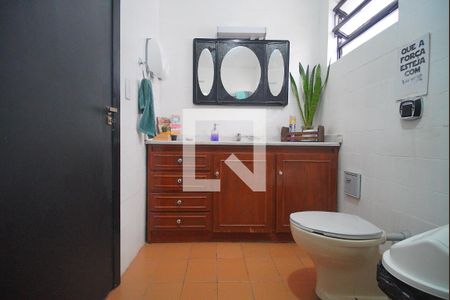 Casa à venda com 213m², 3 quartos e 1 vaga Casa à venda com 213m², 3 quartos e 1 vagaBanheiro