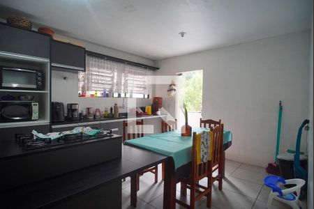 Casa à venda com 213m², 3 quartos e 1 vaga Casa à venda com 213m², 3 quartos e 1 vagaCozinha