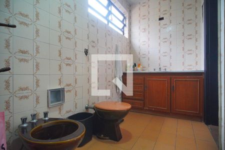 Casa à venda com 213m², 3 quartos e 1 vaga Casa à venda com 213m², 3 quartos e 1 vagaBanheiro da Suíte