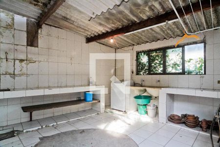 Casa à venda com 600m², 6 quartos e 1 vagaÁrea de Serviço