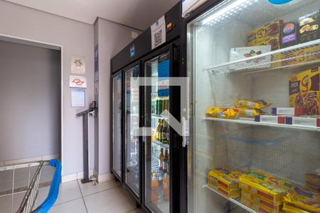 Apartamento para alugar com 31m², 1 quarto e sem vaga Apartamento para alugar com 31m², 1 quarto e sem vagaÁrea comum - Mini Mercado