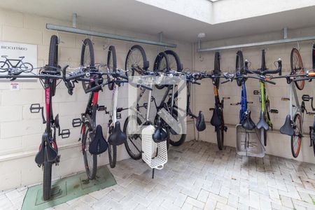 Apartamento para alugar com 31m², 1 quarto e sem vaga Apartamento para alugar com 31m², 1 quarto e sem vagaÁrea comum - Bicicletário