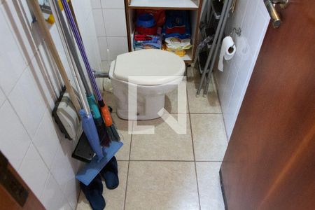 Apartamento à venda com 114m², 3 quartos e 1 vagaBANHEIRO DA ÁREA DE SERVIÇO