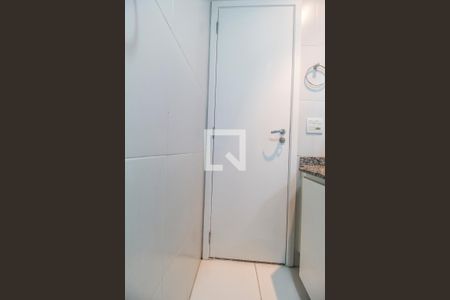 Casa de condomínio à venda com 60m², 2 quartos e 2 vagasBanheiro da Suíte