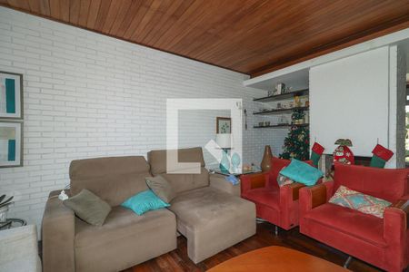 Sala de casa à venda com 3 quartos, 459m² em Três Figueiras, Porto Alegre