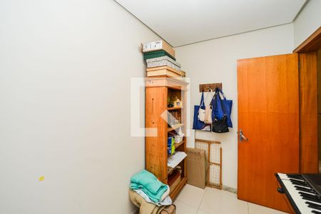 Casa de condomínio à venda com 191m², 3 quartos e 2 vagasEscritório