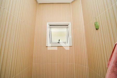 Casa de condomínio à venda com 191m², 3 quartos e 2 vagasLavabo