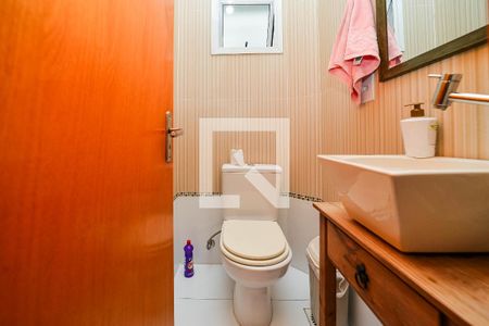 Casa de condomínio à venda com 191m², 3 quartos e 2 vagasLavabo