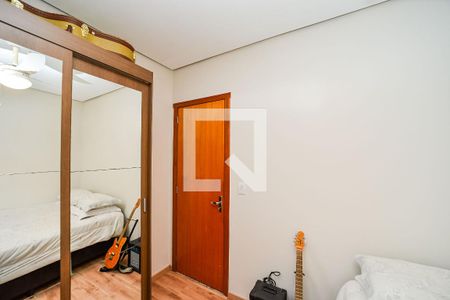 Casa de condomínio à venda com 191m², 3 quartos e 2 vagasQuarto 1