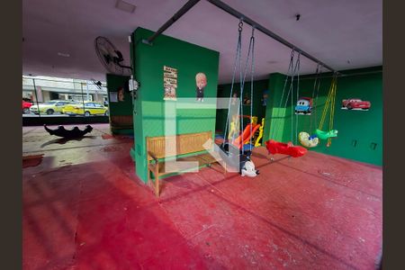 Apartamento para alugar com 102m², 2 quartos e 1 vagaÁrea comum - Playground