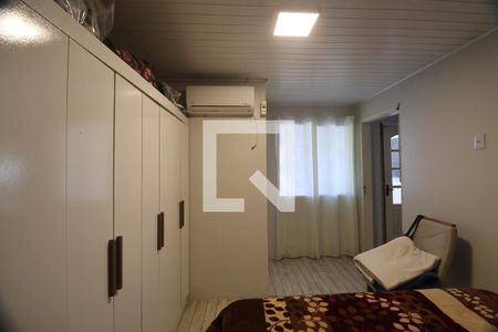 Casa à venda com 200m², 4 quartos e 2 vagasSuíte