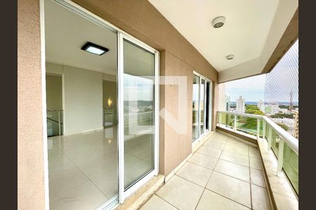 Apartamento para alugar com 274m², 4 quartos e 3 vagas Apartamento para alugar com 274m², 4 quartos e 3 vagasVaranda