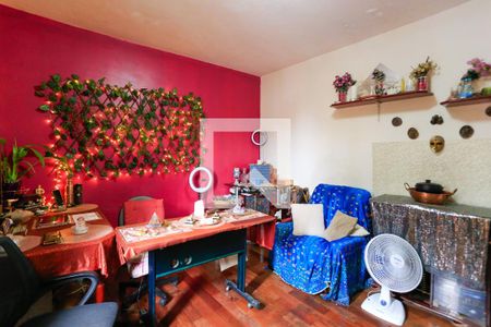 Casa à venda com 230m², 4 quartos e 4 vagas Casa à venda com 230m², 4 quartos e 4 vagasQuarto 4