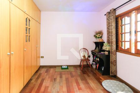 Casa à venda com 230m², 4 quartos e 4 vagas Casa à venda com 230m², 4 quartos e 4 vagasQuarto 2