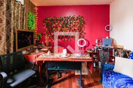 Casa à venda com 230m², 4 quartos e 4 vagas Casa à venda com 230m², 4 quartos e 4 vagasQuarto 4