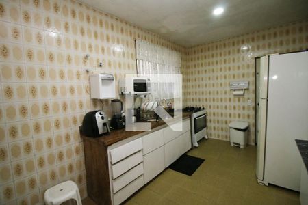 Casa para alugar com 250m², 3 quartos e 1 vagaCozinha