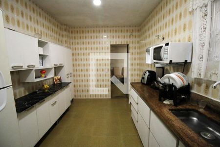 Casa para alugar com 250m², 3 quartos e 1 vagaCozinha