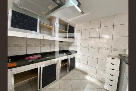 Casa à venda com 81m², 3 quartos e 1 vagaCozinha