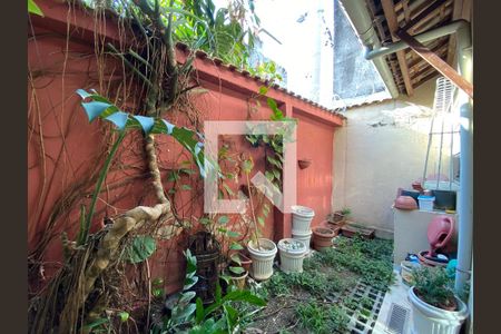 Casa à venda com 81m², 3 quartos e 1 vagaQuintal