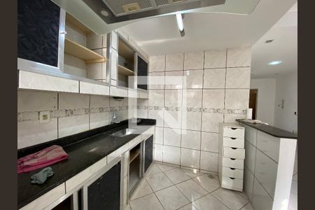 Casa à venda com 81m², 3 quartos e 1 vagaCozinha