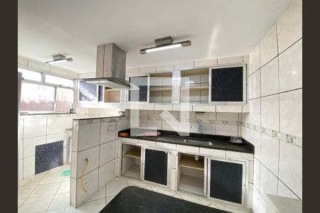 Casa à venda com 81m², 3 quartos e 1 vagaCozinha