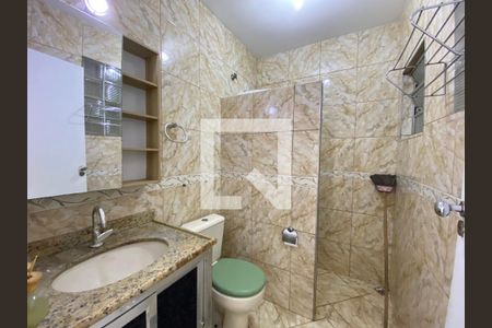 Casa à venda com 81m², 3 quartos e 1 vagaBanheiro