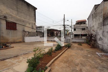 Casa à venda com 110m², 2 quartos e sem vagaQuintal/Jardim