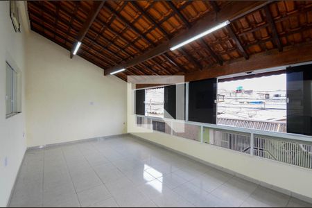 Casa para alugar com 142m², 3 quartos e 1 vaga Casa para alugar com 142m², 3 quartos e 1 vagaVaranda