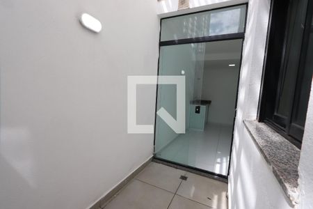 Quintal de apartamento para alugar com 1 quarto, 33m² em Quinta da Paineira, São Paulo