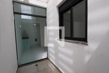Quintal de apartamento para alugar com 1 quarto, 33m² em Quinta da Paineira, São Paulo